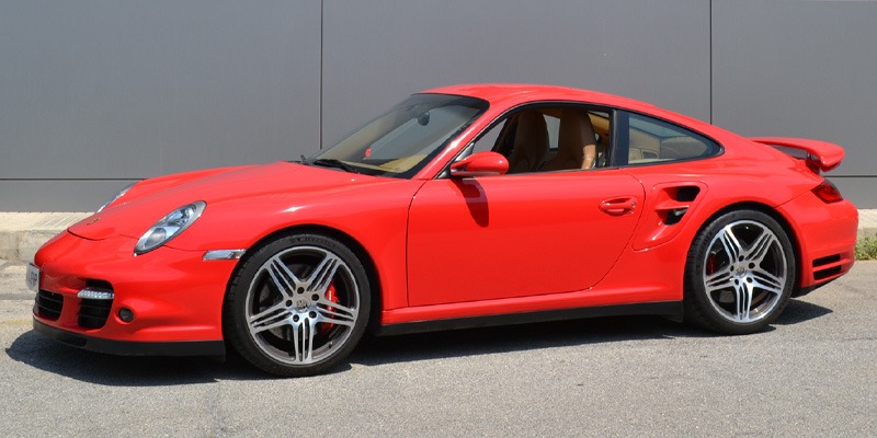 ORACAL® 970RA es el vinilo perfecto para la rotulación de vehículos